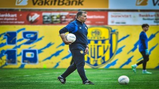 Ankaragücü teknik direktörü Mustafa Kaplan genç oyunculara güveniyor