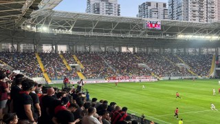 Gençlerbirliği  -  Antalyaspor maçında tribünde 13.800 taraftar vardı.