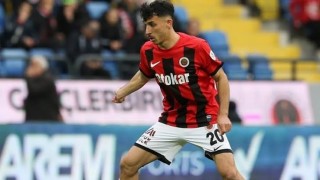 Mikail Okyar ile yollar ayrıldı!
