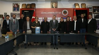 Atatürk Lisesi'nden Gençlerbirliği'ne ziyaret!