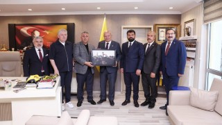 Ankara Ticaret Odası Başkanı Gürsel Baran, Ankaragücü'nü ziyaret etti